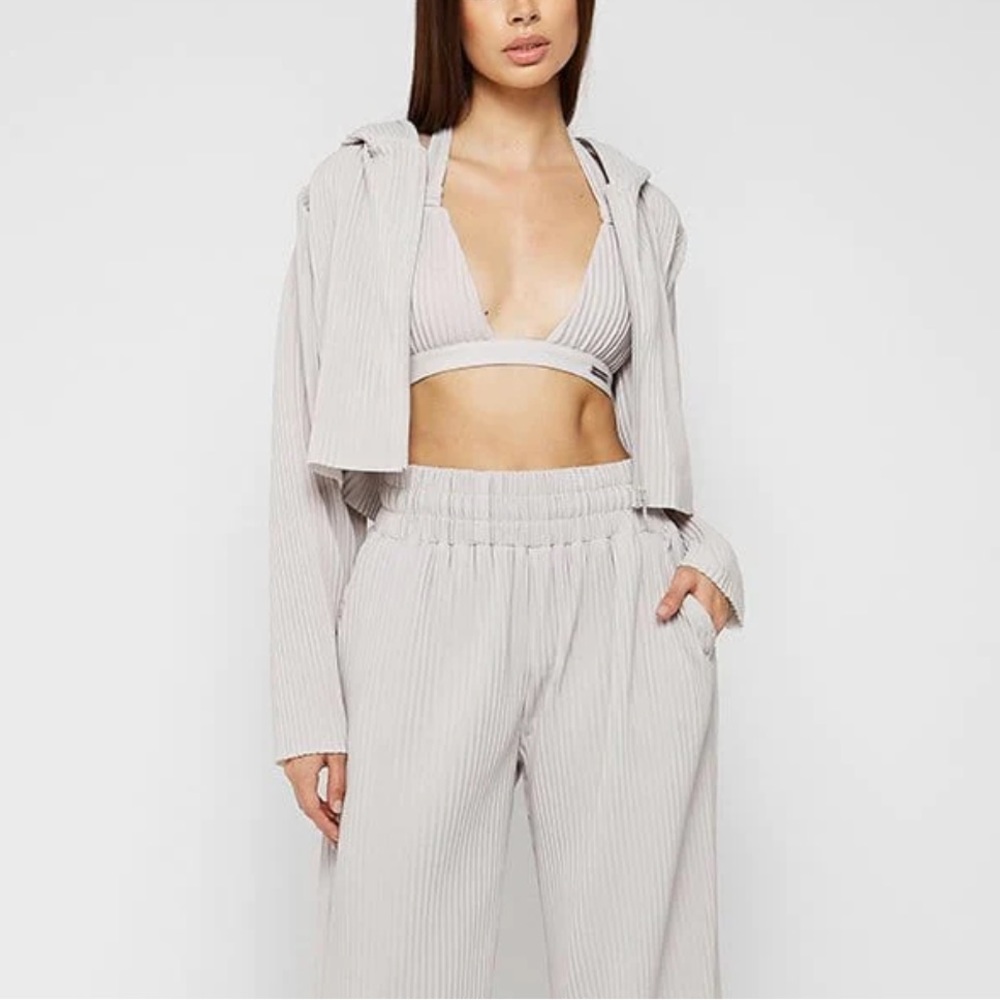 Manière de Voir Plisse Track Jacket Ice Grey